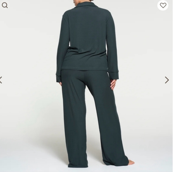 SKIMS Soft Lounge Sleep Set in SPRUCE GREEN Ribbed Size XSmall - Picture 2 of 14